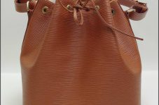 LOUIS VUITTON ルイヴィトン エピ プチノエ M44108 ジパングゴールド ショルダーバッグ ワンショルダー 巾着型 ※中古 美品 保存袋付き 買取致しました。