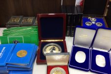 瑞浪市のお客様より　メダル　コイン　貨幣など買取致しました。