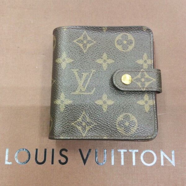 LOUIS VUITTON ルイヴィトン 二つ折り財布 M61667 コンパクトジップ ...