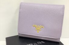 PRADA サフィアーノ  三つ折り財布 1M0176 買取致しました。