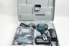 makita 充電式インパクトドライバ TD149DRFX 18V3.0Ahバッテリｘ2/充電器他 付属品有 買取致しました。