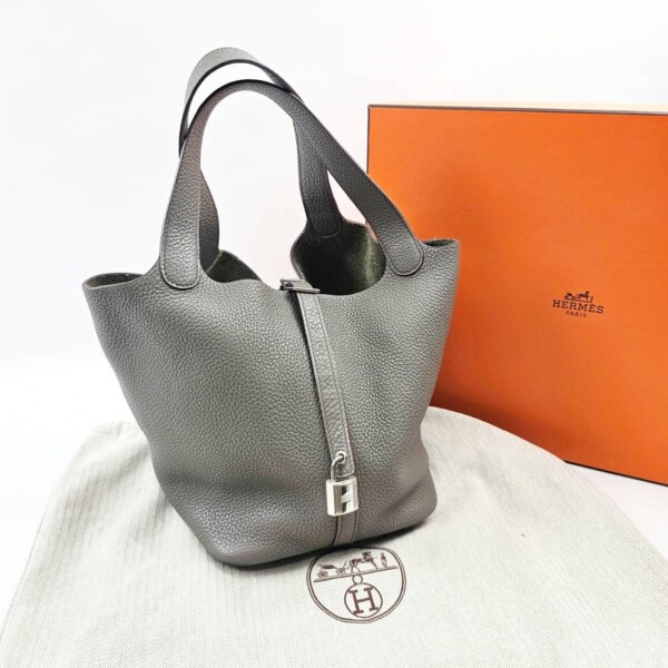 HERMES  ピコタンロックMM エタン トリヨンクレマンス  □Ｐ刻印 買取致しました。