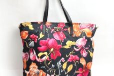 プラダ PRADA 花柄 トートバッグ ショルダーバッグ 2way ナイロン ブラックカラー×ゴールド買取致しました。