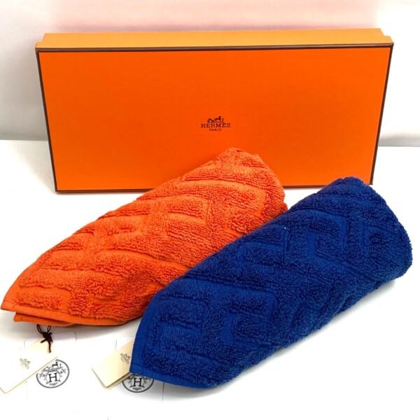 HERMES エルメス ハンドタオル ステアーズ マリンネイビー/オランジュフータオルセット※ 未使用品 箱有 買取致しました。