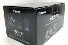 CANON  ミラーレス一眼カメラ EOS R50 BK 5811C021 ※ 未使用品 買取致しました。