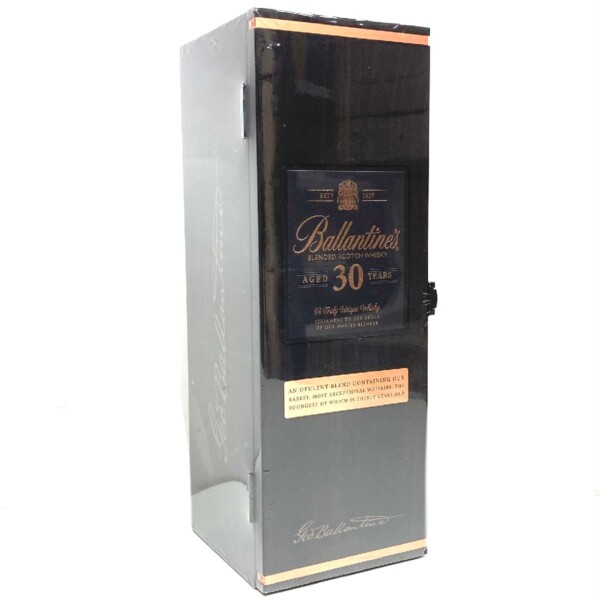 Ballantine’s バランタイン 30年 BLENDED SCOTCH  WHISKY スコッチ ウイスキー 700ml   木箱入 買取致しました。