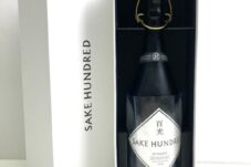 SAKE HUNDRED 百光 BYAKKO 日本酒 Crystalline Sake 山形 楯の川酒造 冷酒 純米大吟醸酒 買取致しました。