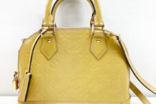 LOUIS VUITTON ヴェルニアルマBB M90104 買取致しました。