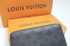 Louis Vuitton マヒナ ノワール ジッピーウォレット 買取致しました。