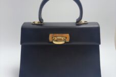 SALVATORE FERRAGAMO サルヴァトーレフェラガモ ガンチーニ 2WAYショルダーバッグAF 21 2181 買取致しました。