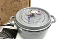 taub ストウブ ピコ ココット ラウンド IH対応 両手鍋 24cm 40500-246 グレー 3.8L ＊未使用品 買取致しました。